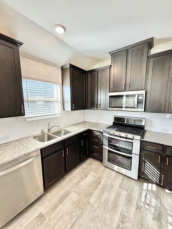 Building Photo - 11416 Culberson Dr