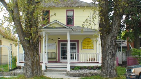 Foto principal - 205 E Indiana Ave