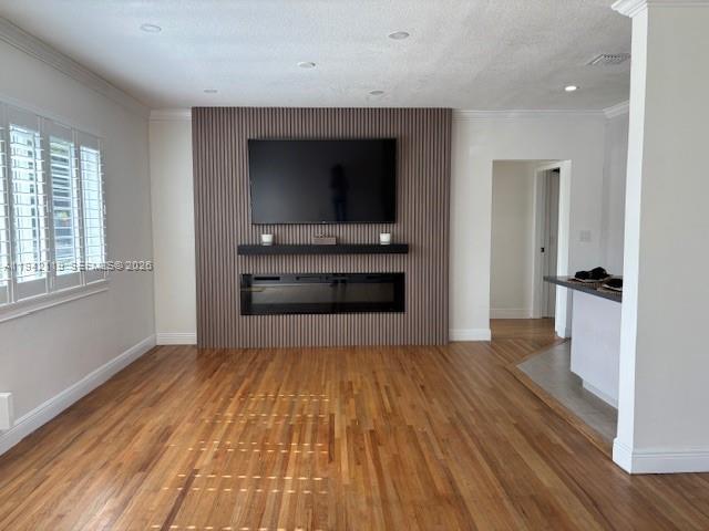 Building Photo - 9315 SW 44th St