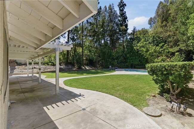 Building Photo - 5415 E Willowick Cir