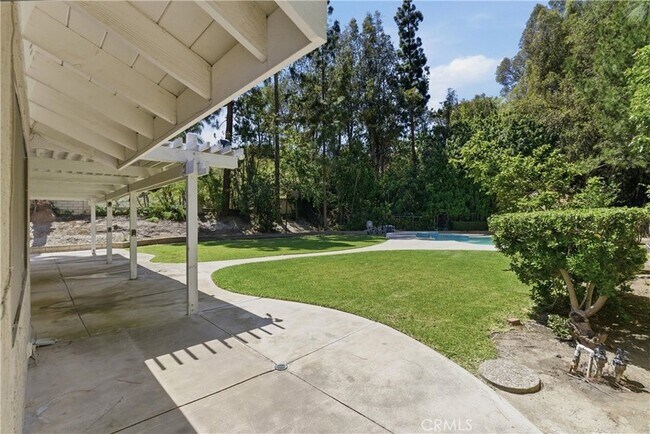 Foto del edificio - 5415 E Willowick Cir