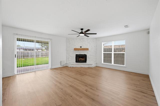 Building Photo - 7529 Meadowlark Ln N