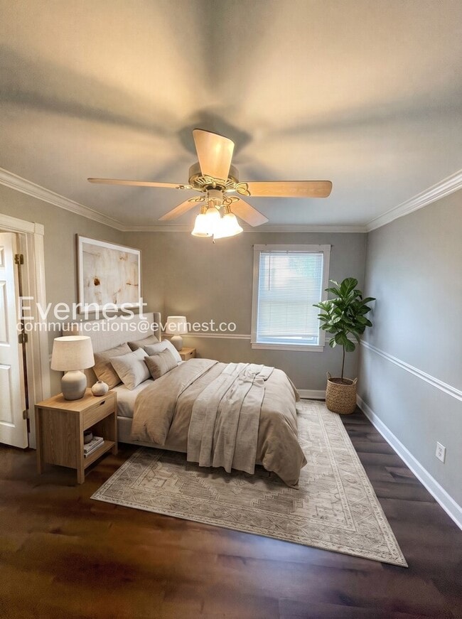 Photo - 3 Bed/2 Bath Home with Off-Street Parking / Pet-Friendly / Available Now!