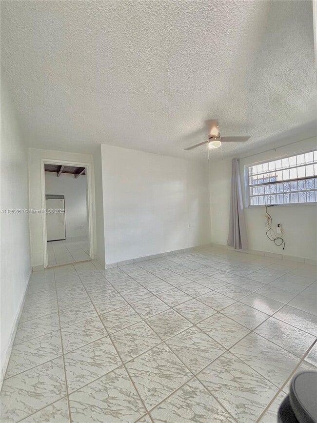 Foto del edificio - 618 E 24th St