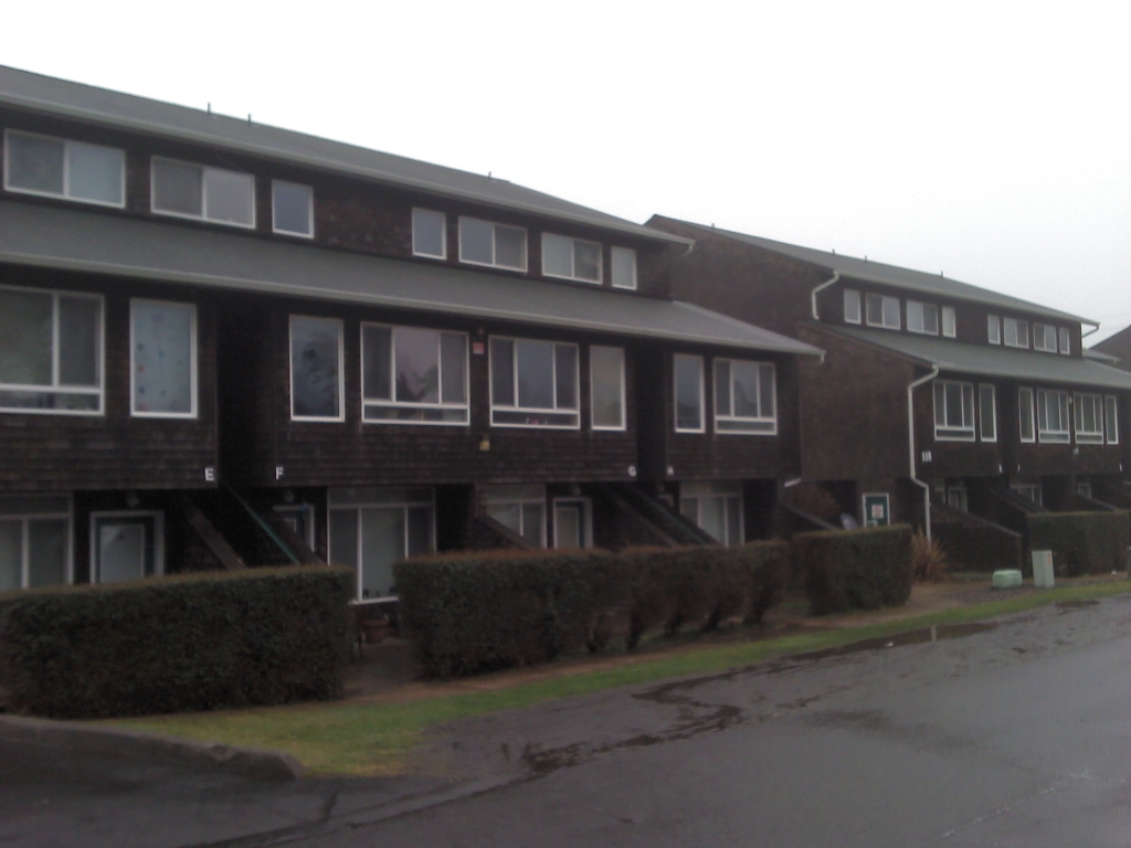 Primary Photo - Newport North and South Apartments