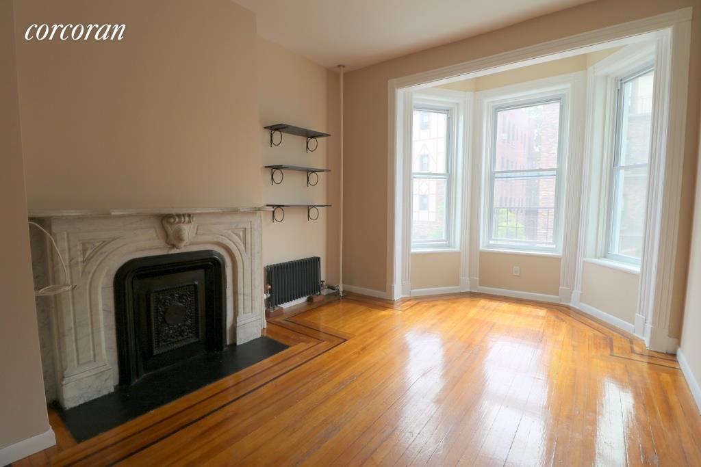 Primary Photo - 33-12 28th St
