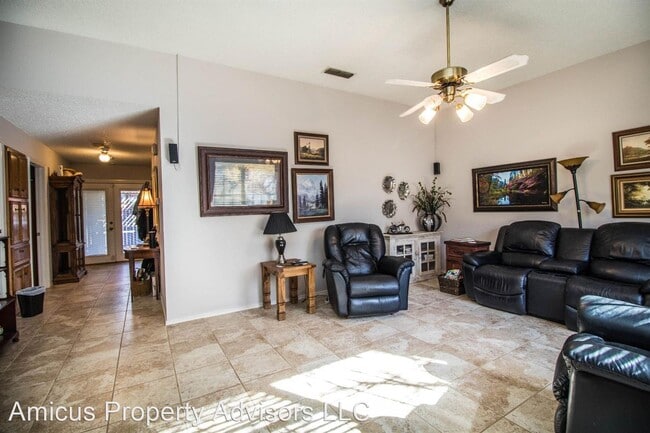 Building Photo - 2 br, 2 bath House - 5520 93rd Street