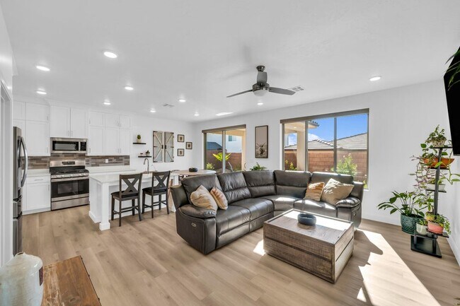 Foto del edificio - 4546 S Lucy Ln