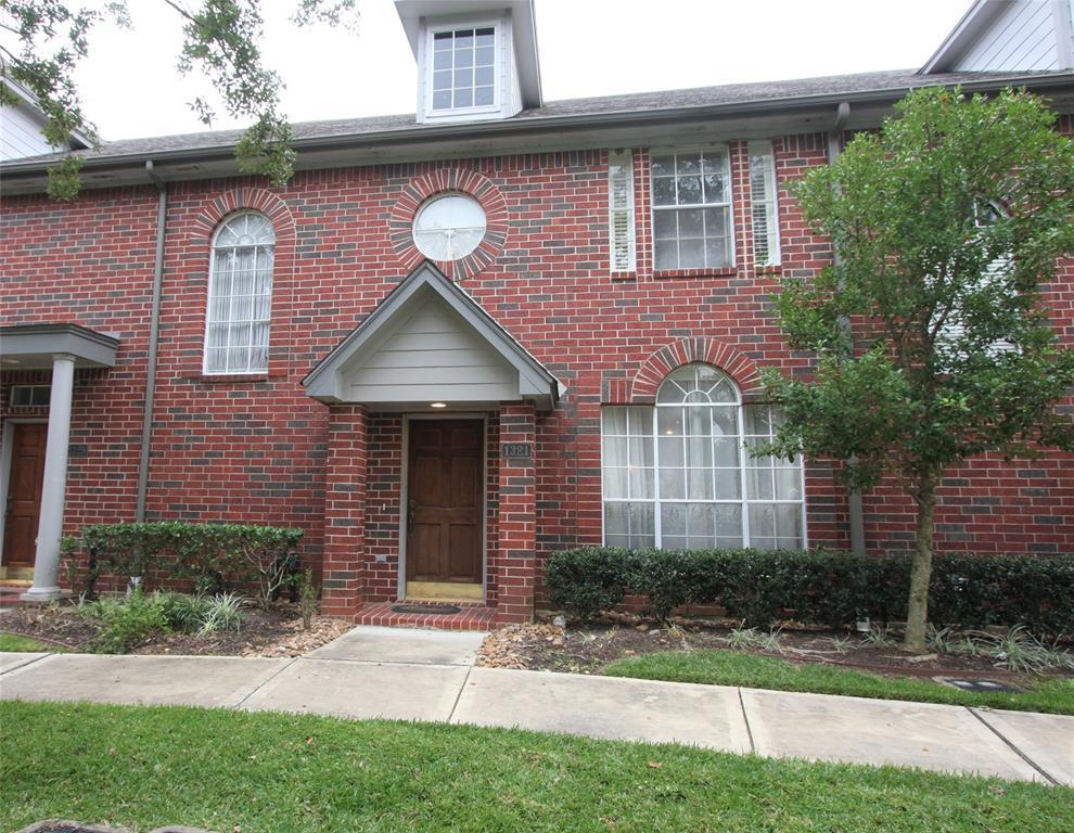 1321 El Camino Village Dr, Houston, TX 77058 Condo for Rent in