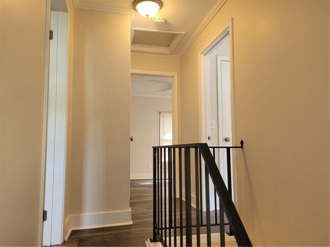 Foto del edificio - 2 Woodlawn Ave