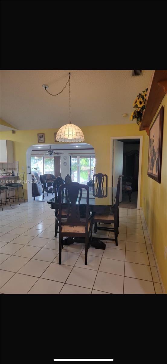 Foto del edificio - 6931 NW 169th Terrace