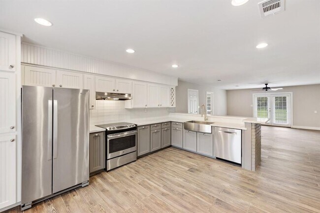 Foto del edificio - 722 Indian Hill Blvd