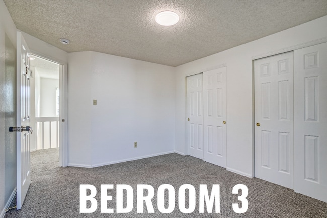 Foto del edificio - 11306 Depew Way