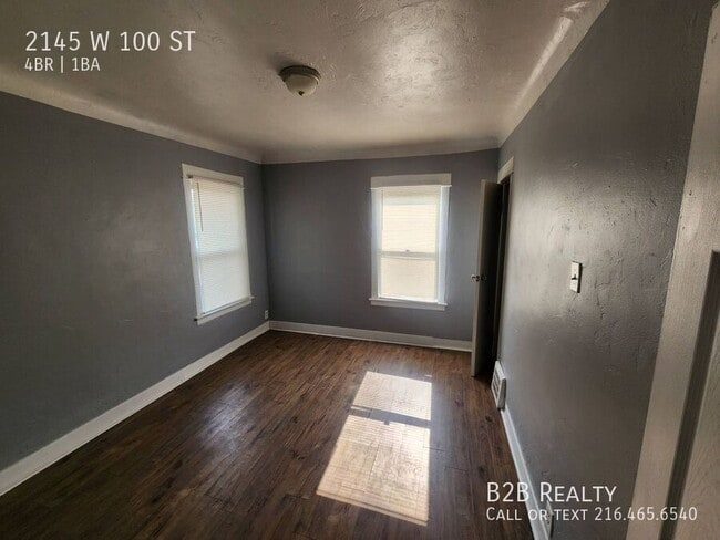 Building Photo - 2145 W 100th St