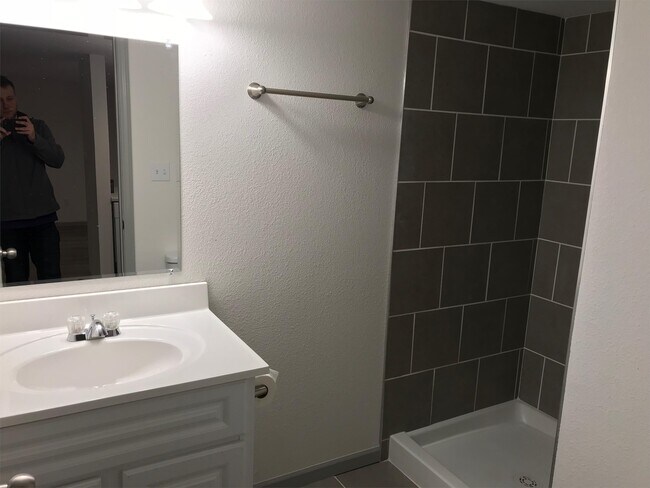 Foto del edificio - 1734 W 19th Terrace