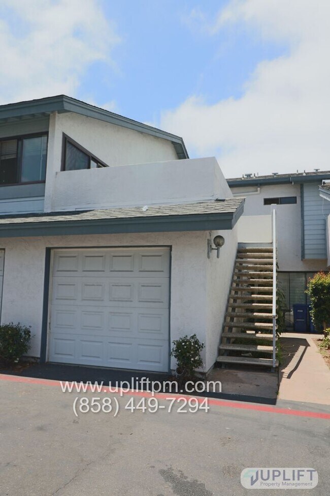 Foto del edificio - 1 Bed 1 Bath near UCSD, laundry in unit, P...