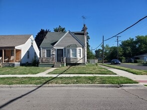 Building Photo - 16117 Lappin St
