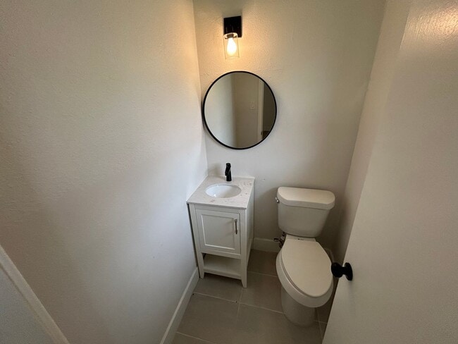 Building Photo - 1115 Westmoreland Dr