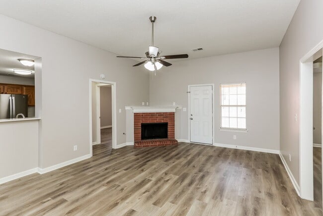 Building Photo - 1230 Breezy Valley Dr