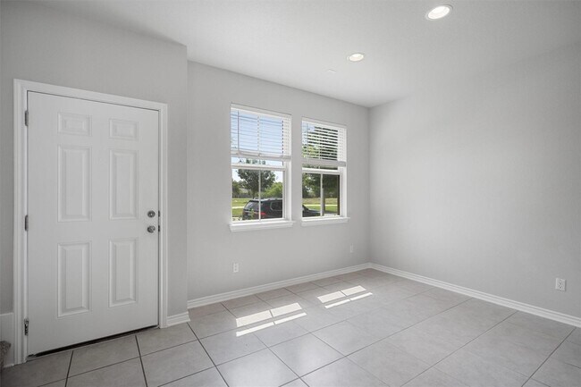 Building Photo - 1805 Artesian Spgs Xing