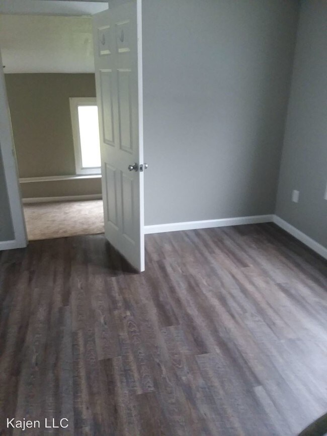 Building Photo - 2 br, 1 bath House - 811 Conklin Rd