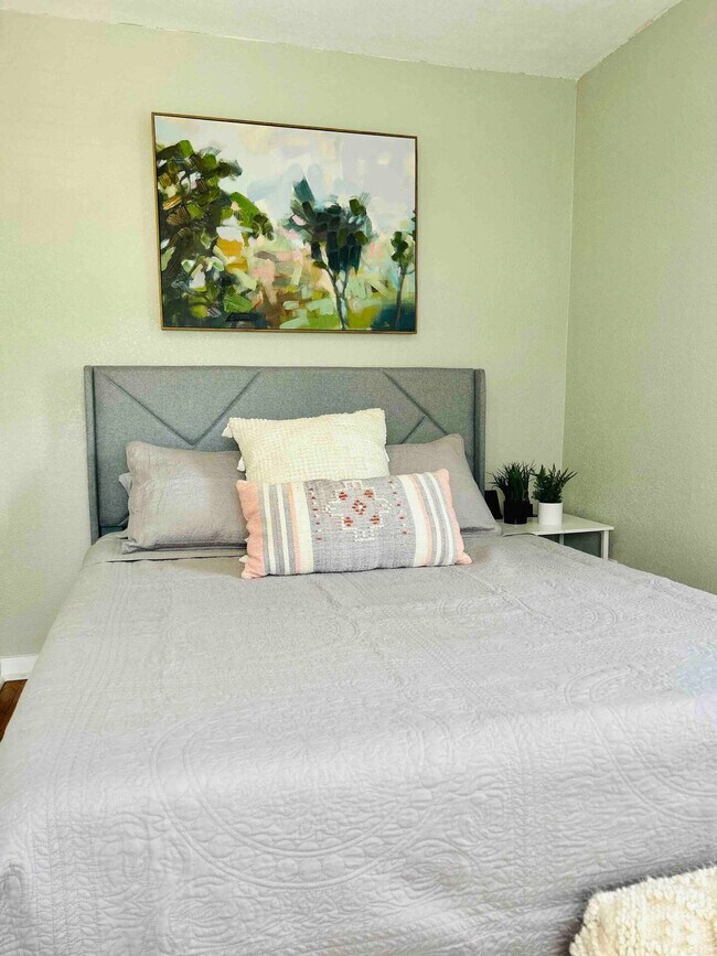 Foto del edificio - 6765 Riverview Dr