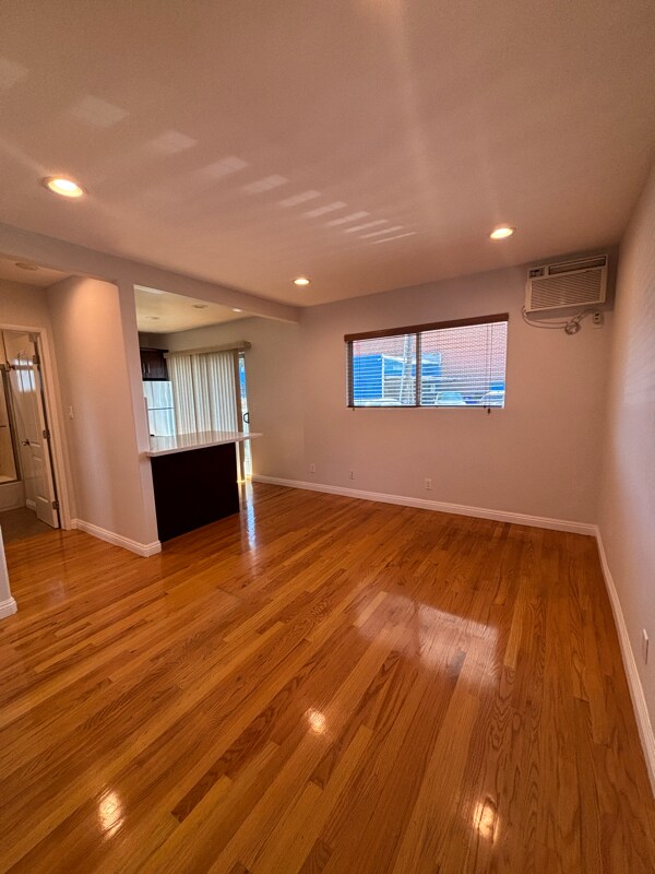 Foto del edificio - 5567 Inglewood Blvd