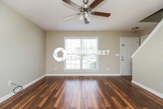 Building Photo - 3 Bedroom Pet-Friendly Home in Thompson's Station, TN with Main Street Renewal