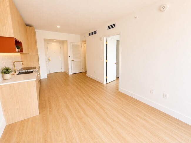 Foto del edificio - 90 NE 32nd St