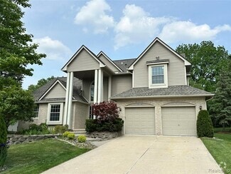 Building Photo - 28240 Golf Pointe Blvd