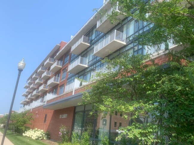 Building Photo - 101 Curry Ave