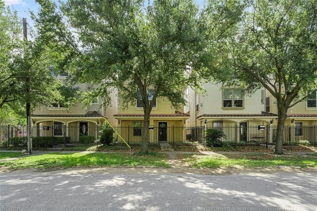 Building Photo - 2208 Colorado St