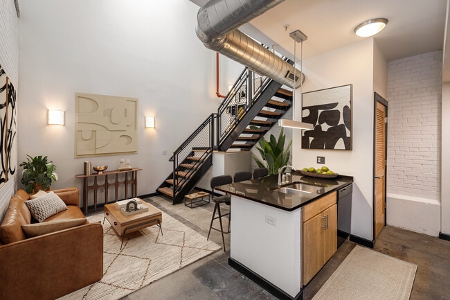 Building Photo - Hopper Lofts