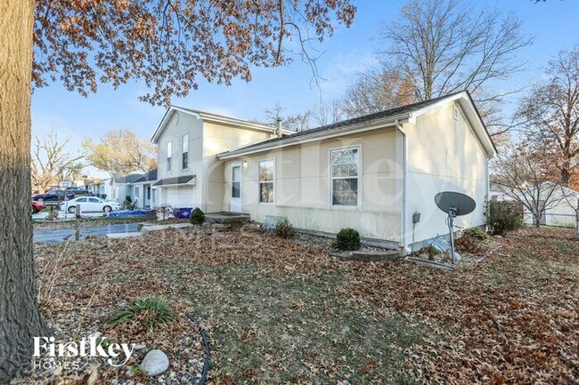 Building Photo - 1005 East Elm Street