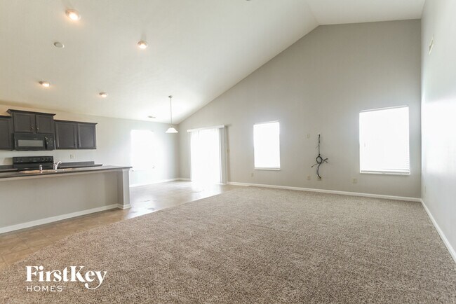 Foto del edificio - 4149 Abigail Wy