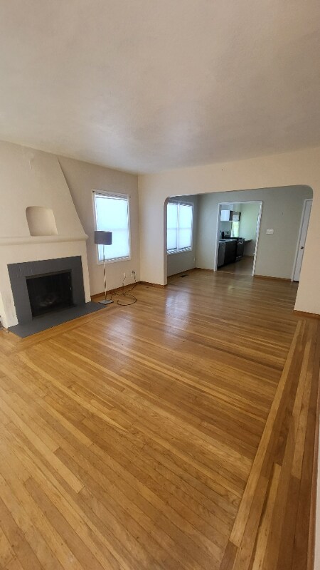 Foto del edificio - 5429 Van Fleet Ave