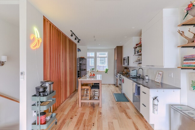 Foto del edificio - 4748 36th Ave S