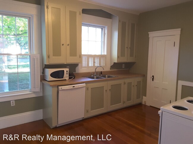 Building Photo - 2 br, 2 bath House - 36 Pleasant Street
