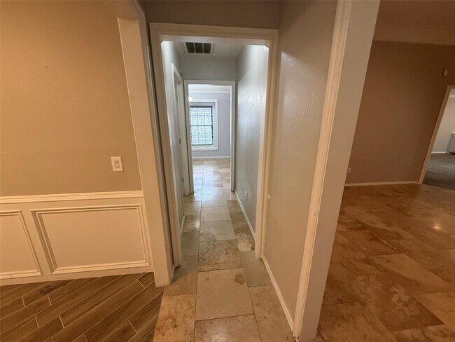 Foto del edificio - 8521 NW 121st St