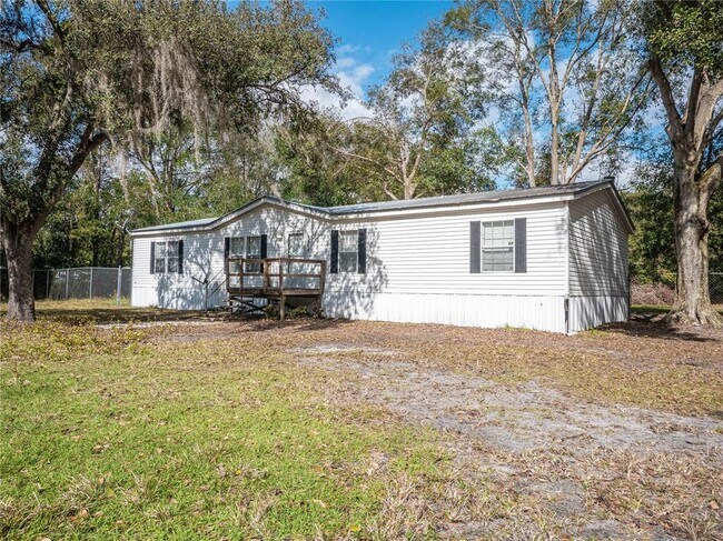 Building Photo - 1604 Pineford Rd