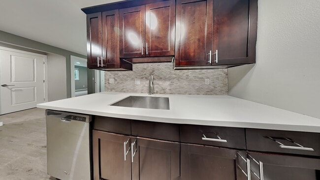 Foto del edificio - 1105 S Woodlawn St