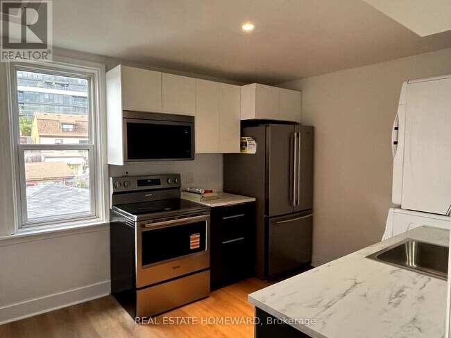 Photo du bâtiment - 66 Melville Ave