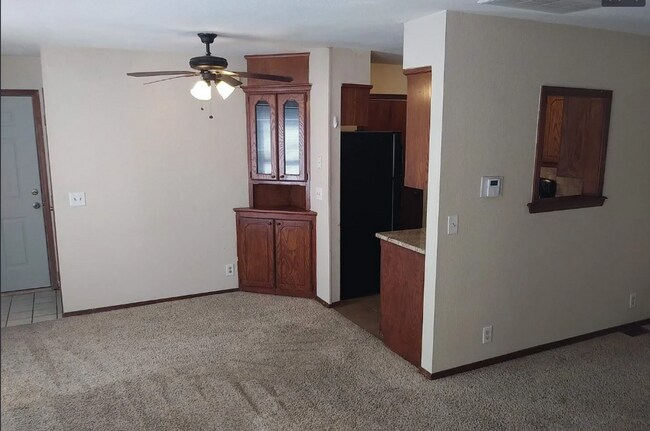 Foto del edificio - Spacious two bedroom in West Norman