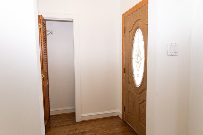 Foto del edificio - 2936 N Neenah Ave