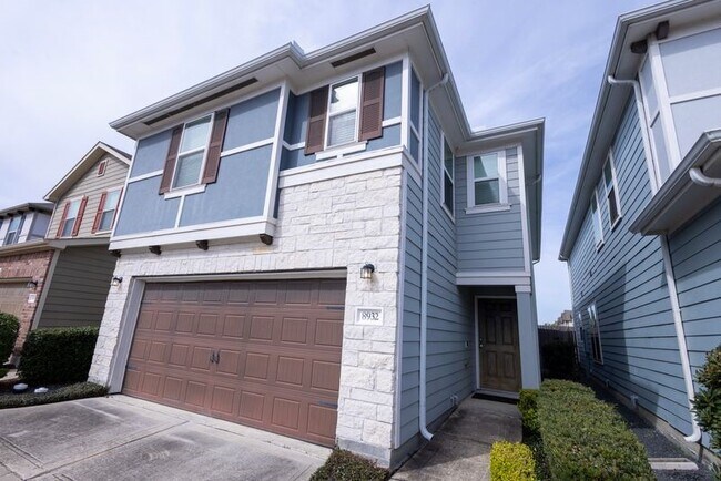 Foto del edificio - 8932 Hollister Commons Ln