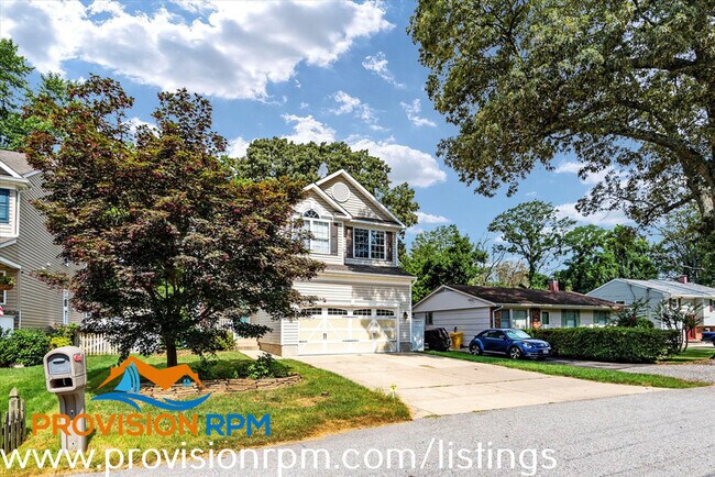Foto del edificio - 618 Cypress Ln