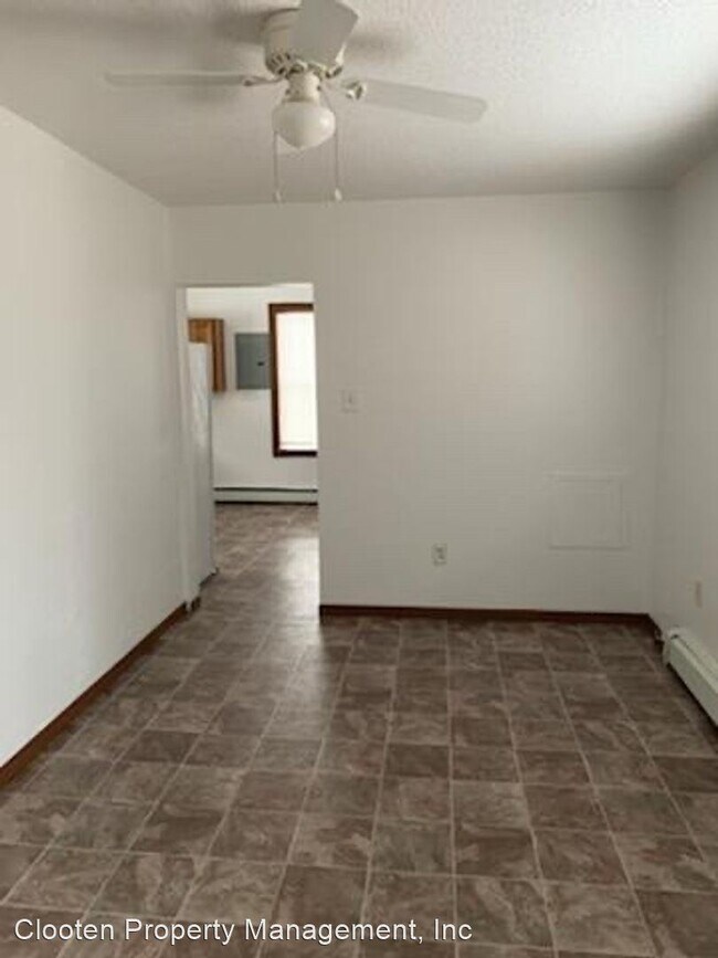 Foto del edificio - 4 br, 2 bath House - 911 E Sweet Ave