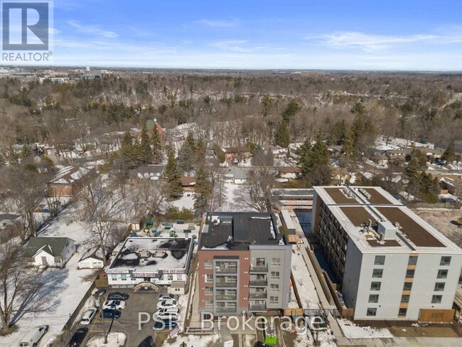 Building Photo - 61-261 Orchard Park Dr