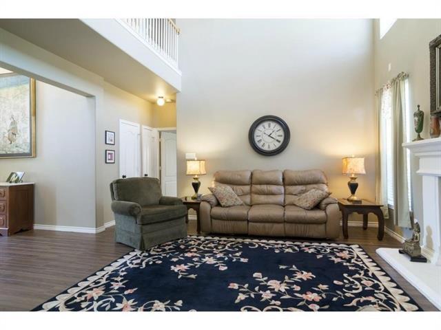 Foto del edificio - 213 Longview Ct