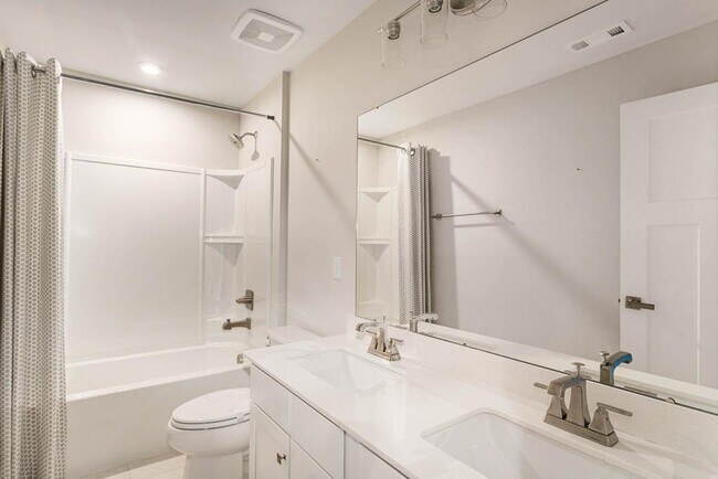Foto del edificio - 4003 Bluebell Ln